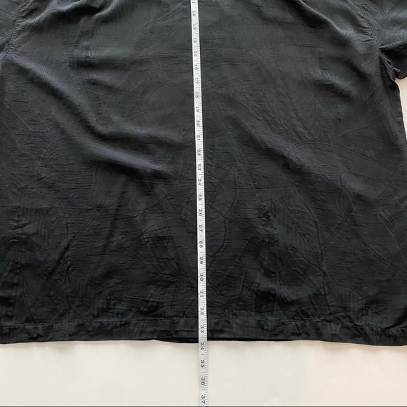 SOLD Tommy Bahama Silk Button Front - Picture 8 of 9